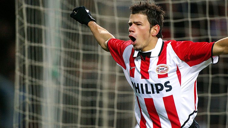 Mateja Kezman saat masih berkostum PSV Eindhoven. Copyright: © PSV