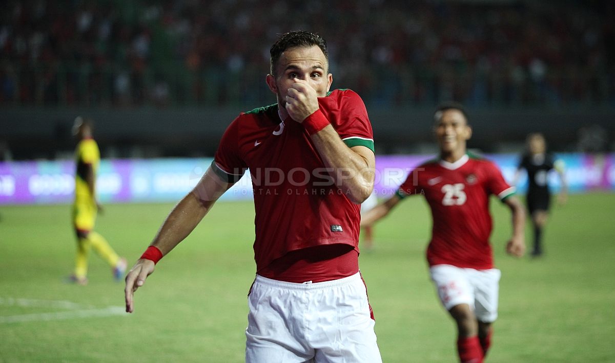 Selebrasi Ilija Spasojevic di Timnas Indonesia. Copyright: © INDOSPORT/Herry Ibrahim