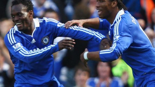Essien dan Drogba saat masih di Chelsea Copyright: &copy; Ghanasoccernet.com