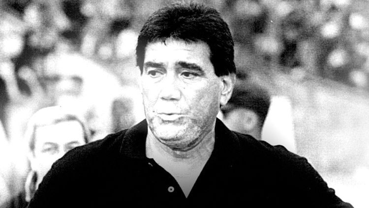 Manta pelatih Persib Juan Paez (2003/2004) Copyright: © persibaing