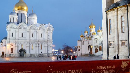 Salah satu sudut Istana Kremlin, Moskow, Rusia tempat berlangsungnya drawing Piala Dunia 2018. Copyright: © @FIFAWorldCup