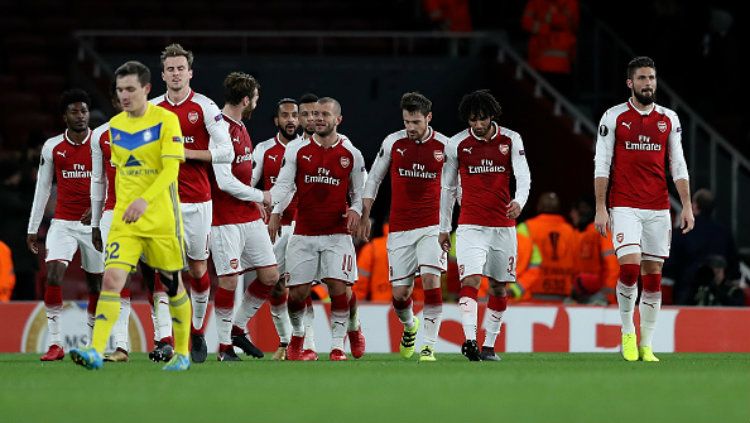 Arsenal selebrasi usai cetak gol ke gawang Bate. Copyright: © INDOSPORT
