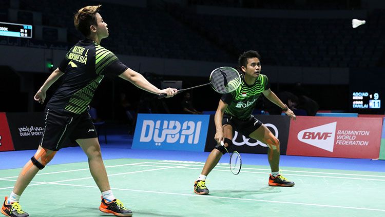 Pasangan ganda campuran Indonesia, Tontowi Ahmad/Liliyana Natsir di ajang BWF Dubai World Super Series Finals 2017. Copyright: © HUMAS PP PBSI