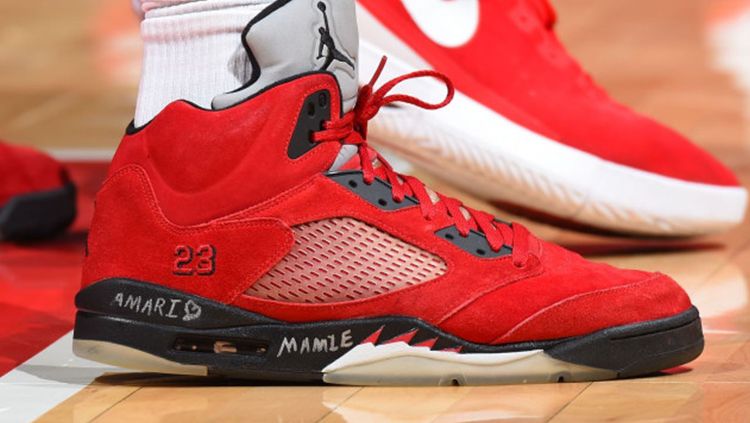 Sepatu milik Montrezl Harrell. Copyright: © espn.com