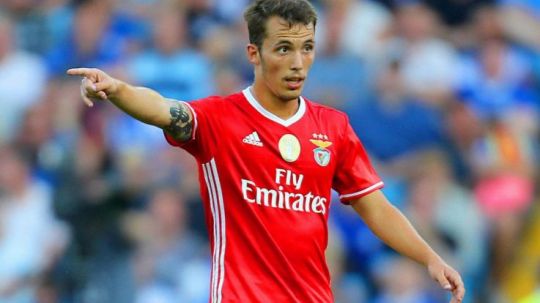 Bintang Benfica, Alex Grimaldo Copyright: © tribuna.com