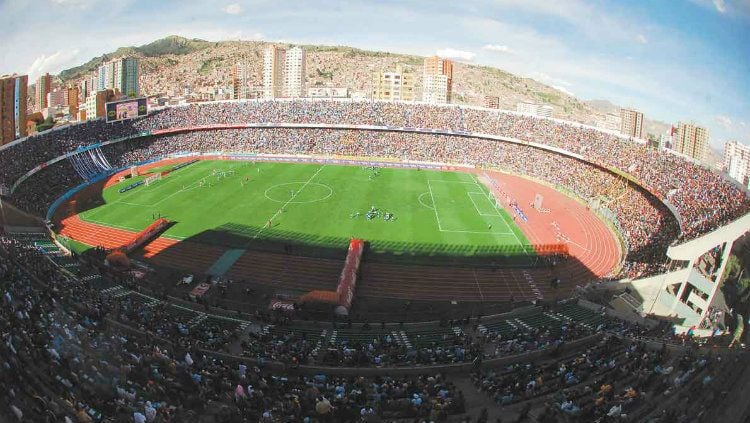 Estadio Hernando Siles Copyright: © Futbolizados