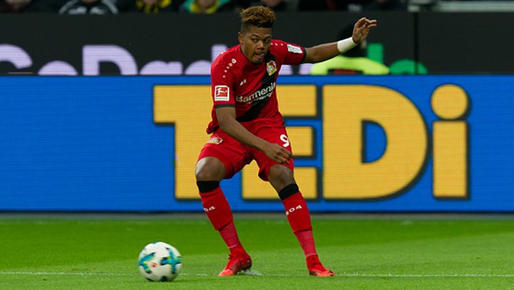 Berikut 3 alasan Manchester United wajib mewujudkan kepindahan winger Bayer Leverkusen, Leon Bailey, meski sudah mendapatkan Amad Diallo dari Atalanta. Copyright: © INDOSPORT