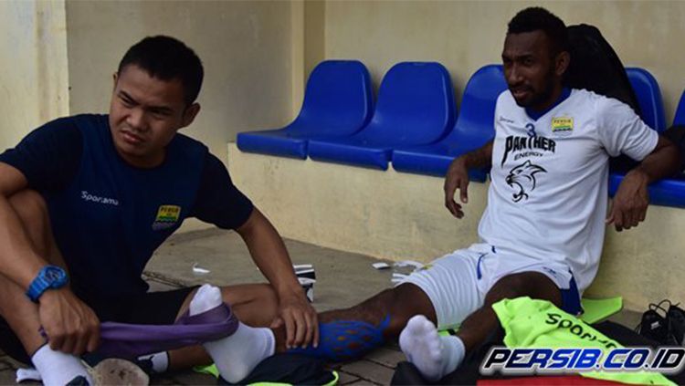 Patrich Wanggai mengalami cedera ringan Copyright: © Persib.co.id