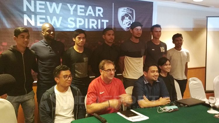 PSM Makassar dalam jumpa pers. Copyright: © Muhammad Basri/INDOSPORT
