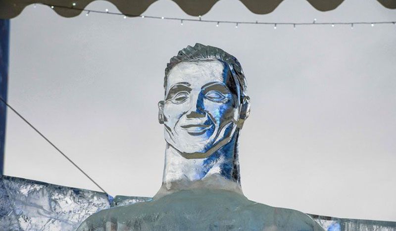 Patung es CR7 Copyright: &copy; Mirror