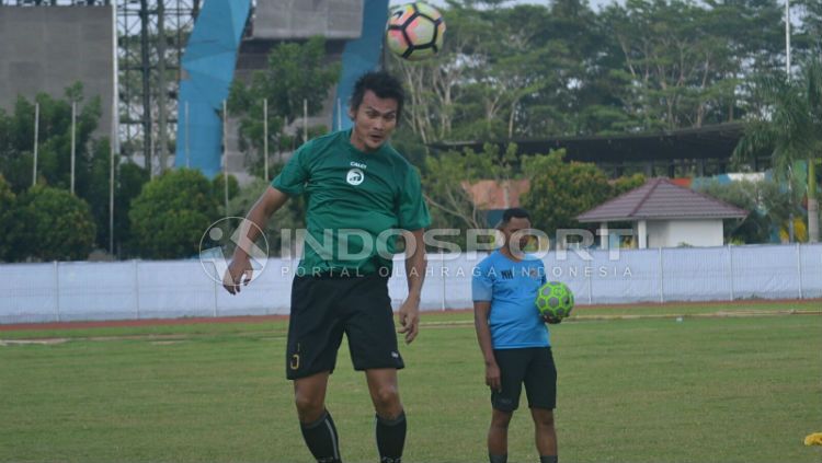 Bobby Satria saat berlatih bersama Sriwijaya FC Copyright: © Muhammad Effendi/INDOSPORT