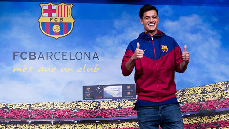 Philipe Coutinho saat diperkenalkan secara resmi di Barcelona. Copyright: &copy; Getty Images