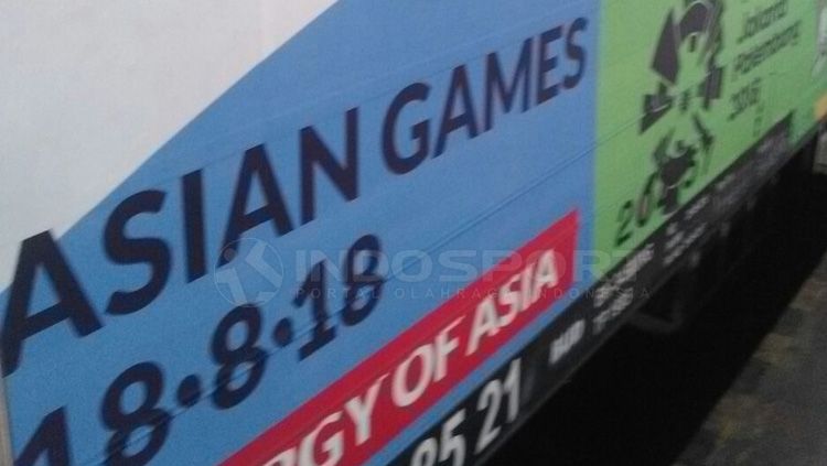 Asian Games 2018 di Commuter Line. Copyright: © Rizky Pratama Putra/INDOSPORT