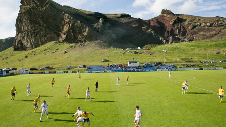 Pembinaan sepakbola di Islandia. Copyright: © the reykjavik grapevine
