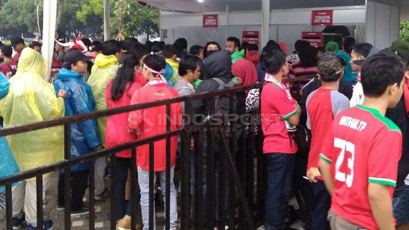 Suporter Timnas Indonesia Copyright: &copy; Arief Yahya/Indosport.com