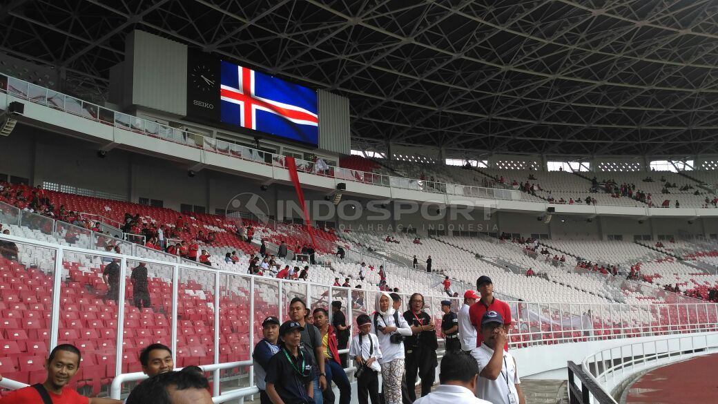 Suasana di dalam Stadion Gelora Bung Karno Copyright: © Petrus Manus Da'Yerimon/Indosport.com
