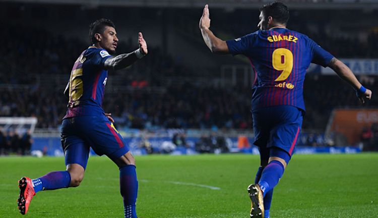 Suarez dan Paulinho mlakukan selebrasi usai mencetak gol Copyright: © Getty Images