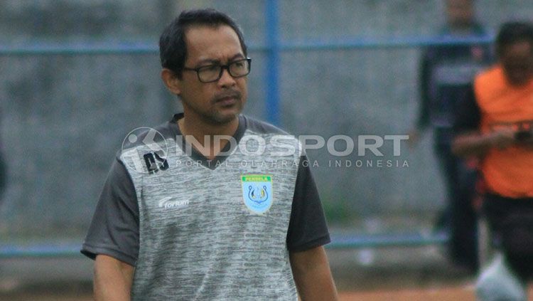 Pelatih Persela Lamongan, Aji Santoso. Copyright: © Ian Setiawan/INDOSPORT