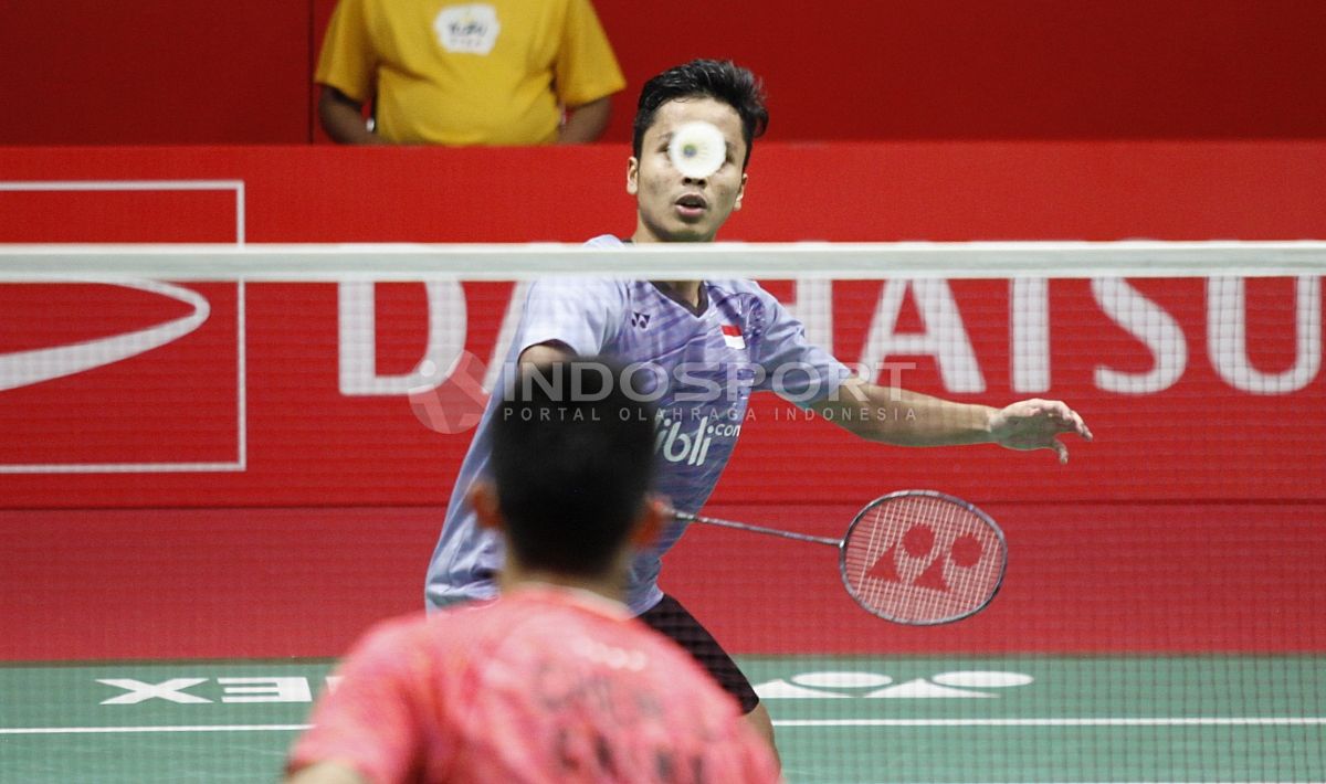 Anthony Ginting dan Chen Long. Copyright: © Herry Ibrahim/Indosport.com