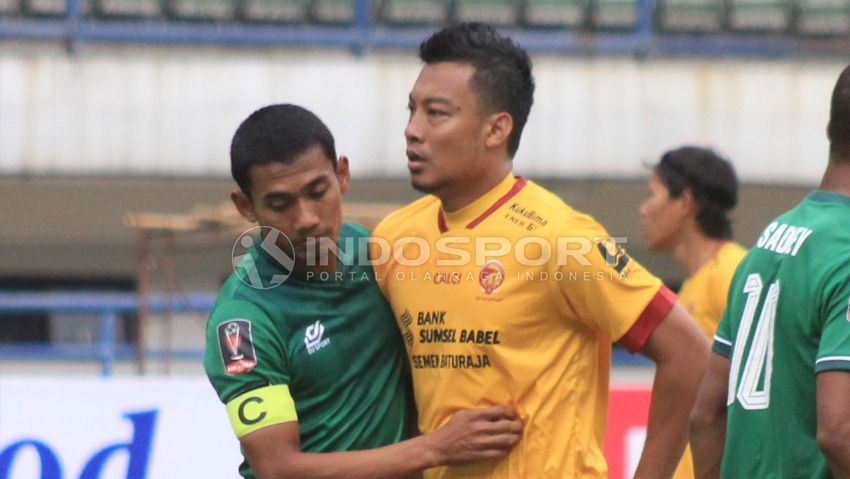 PSMS Medan versus Sriwijaya FC. Copyright: © Arif Rahman/Indosport.com