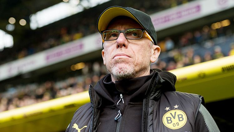 Pelatih Borussia Dortmund, Peter Stoeger. Copyright: © Getty Images