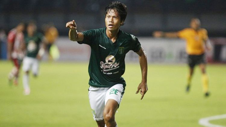 Striker baru Persebaya Surabaya, Rishadi Fauzi. Copyright: © Jawa Pos