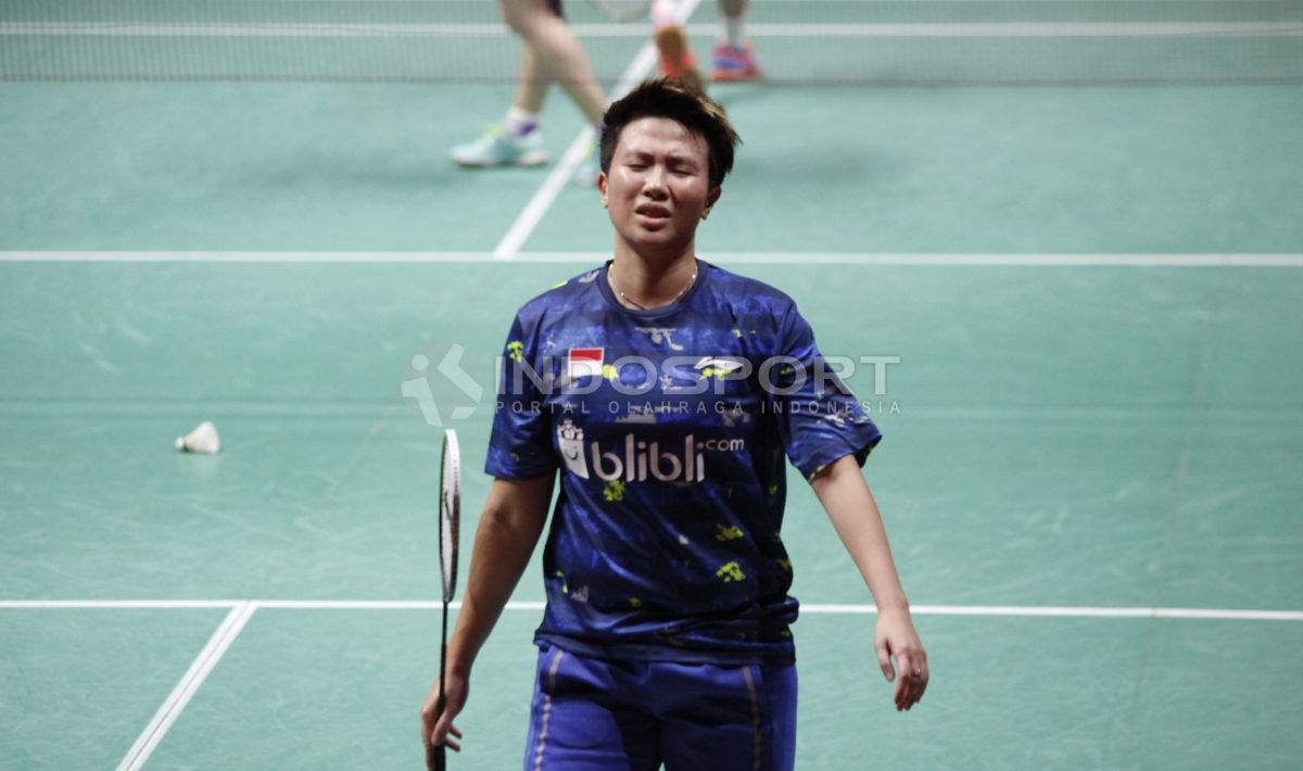 Liliyana Natsir tertunduk lesu gagal mengamankan gelar juara Indonesia Masters 2018. Copyright: © Herry Ibrahim/INDOSPORT