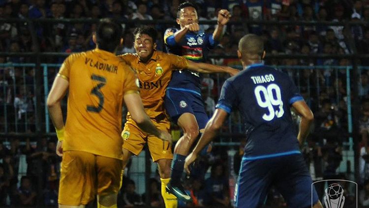 Arema FC vs Bhayangkara FC. Copyright: © Piala Presiden 2018