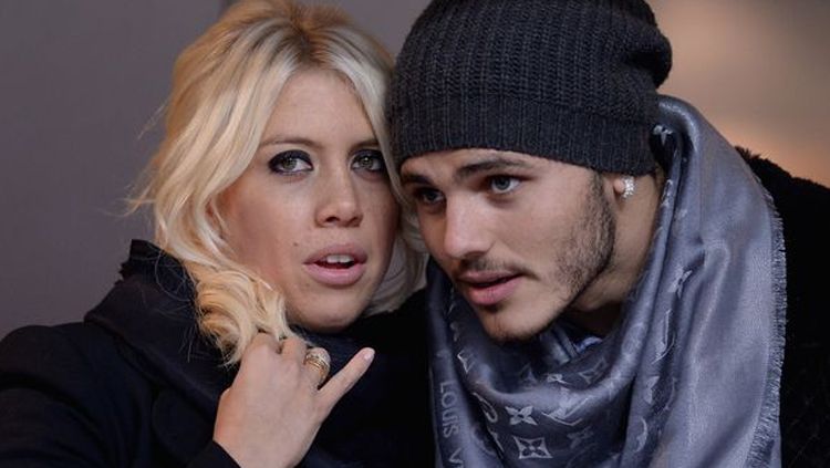 Pacaran Di Menara Eiffel, Wanda Nara Umbar Pesan Romantis - INDOSPORT