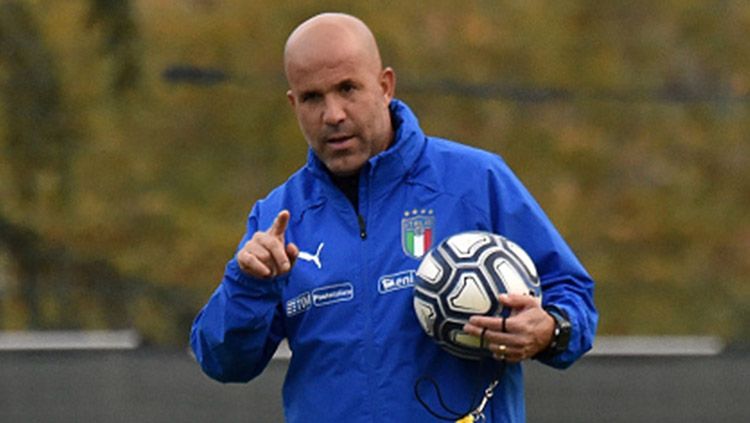 Luigi Di Biagio resmi jadi pelatih Timnas Italia. Copyright: © Getty Images