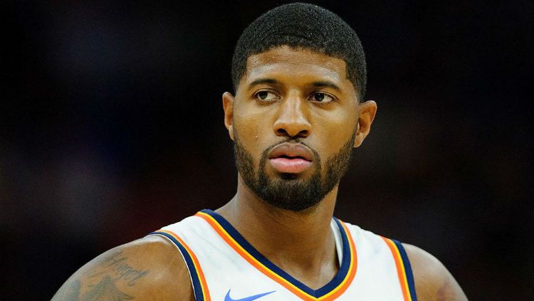 Bintang LA Clippers, Paul George, buka suara usai timnya berhasil menekuk rival sekota, LA Lakers, di laga malam Natal NBA, Kamis (26/12/19), pagi WIB. Copyright: © si.com