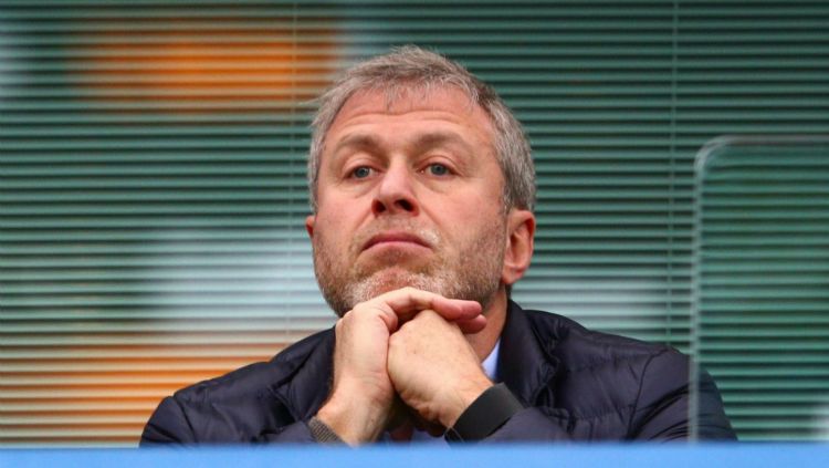 Roman Abramovich menolak tawaran fantastis pengusaha asal Amerika Serikat karena angkanya  dinilai terlalu rendah. Copyright: © Getty Images