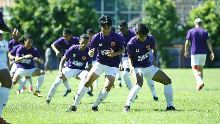 PSM Makassar saat menjalani latihan. Copyright: © PSM Makassar