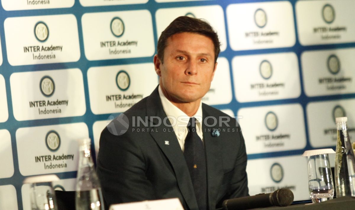 Wakil Presiden Inter Milan, Javier Zanetti, mengenang masa kejayaan I Nerazzurri pada musim 2010. Copyright: © Herry Ibrahim/Indosport.com