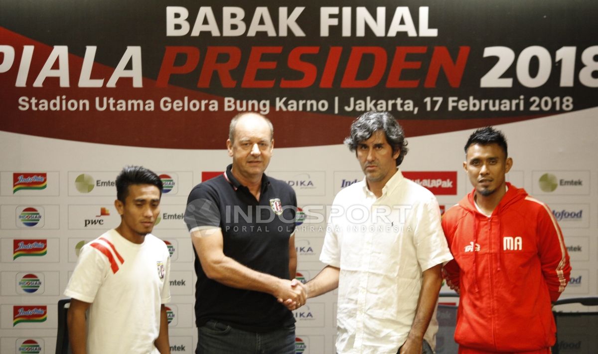 Konfrensi pers jelang laga final Piala Presiden 2018 antara Persija Jakarta vs Bali United. Copyright: © Herry Ibrahim/Indosport.com