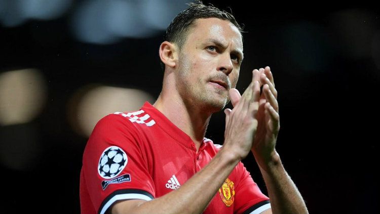 Gelandang bertahan Manchester United, Nemanja Matic dikabarkan segera hengkang pada bulan Januari 2020 nanti. Copyright: © Getty Images