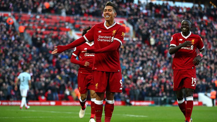 Mohamed Salah, Sadio Mane, dan Roberto Firmino. Copyright: Â© INDOSPORT