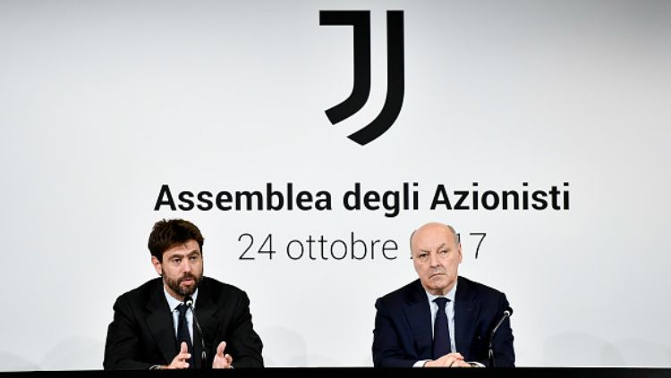 Petinggi Juventus (Andrea Agnelli dan Giuseppe Marotta) didesak Komisi Nasional Bursa Efek (CONSOB) untuk mengeluarkan pernyataan resmi mengenai transfer Ronaldo ini. Copyright: © Getty Images