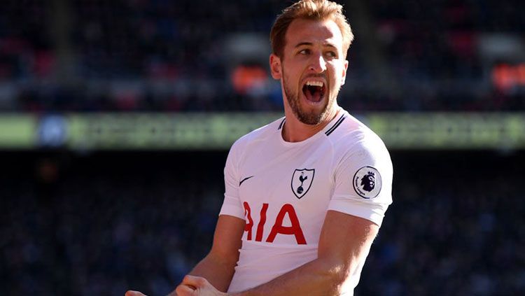 Selebrasi penyerang Tottenham Hotspur, Harry Kane. Copyright: © Twitter @Squawka