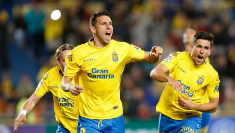 Las Palmas saat berhasil menjebol gawang Barcelona Copyright: © laliga.es