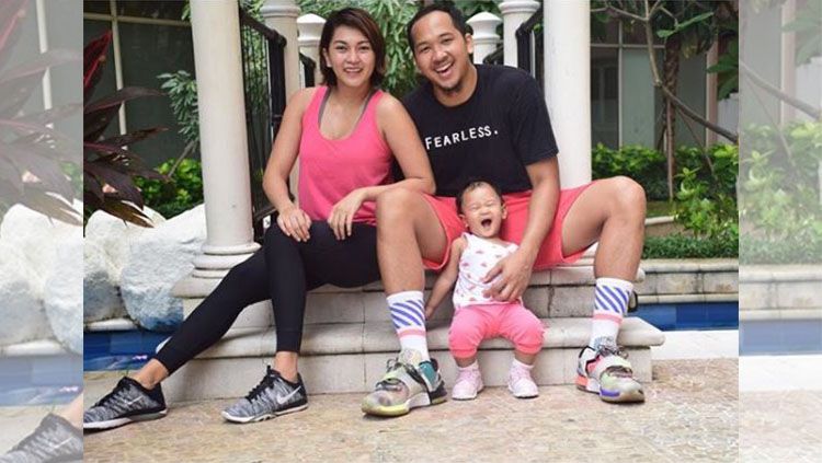 Arki Dikania Wisnu, Hilyani Hidranto dan putrinya. Copyright: © Instagram/arki_wisnu33