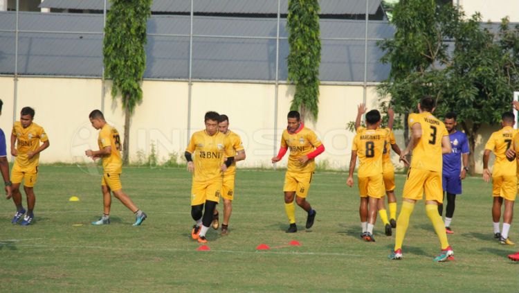 Latihan Bhayangkara FC Copyright: © Fitra Herdian/INDOSPORT