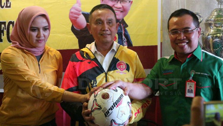 Ucok Hidayat saat launching tim Sriwijaya FC Copyright: © Muhammad Effendi/INDOSPORT