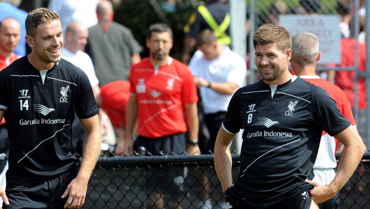 Seragam latihan Liverpool dengan logo Garuda Indonesia Copyright: © Getty Images