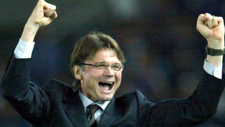 Philippe Troussier pelatih Timnas Vietnam U19 saat ini. Copyright: © The Star Online.