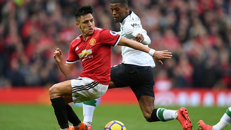 Alexis sanchez saat tampil berseragam Man United melawan Liverpool di pekan ke-30 Liga Primer Inggris. Copyright: © Getty Images