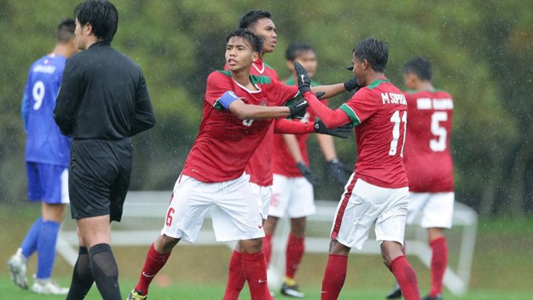Selebrasi pemain Timnas Indonesia U-16. Copyright: © PSSI
