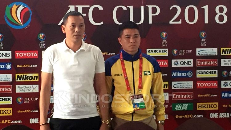 Song Lam Nghe An dalam jumpa pers akan menghadapi Persija Jakarta di Piala AFF pekan ke-4. Herry Ibrahim Copyright: © Herry Ibrahim/INDOSPORT