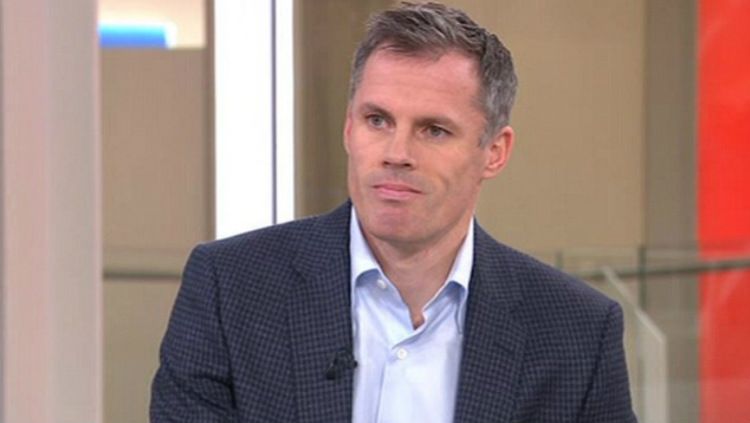 Legenda Liverpool, Jamie Carragher, menyoroti penggunaan Video Assistant Referee (VAR) Liga Inggris yang belum maksimal. Copyright: © Sky Sports