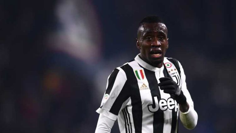 Gelandang Juventus, Blaise Matuidi, menjadi incaran banyak klub meski kabarnya ia akan disisihkan dari Juventus. Copyright: © Getty Images